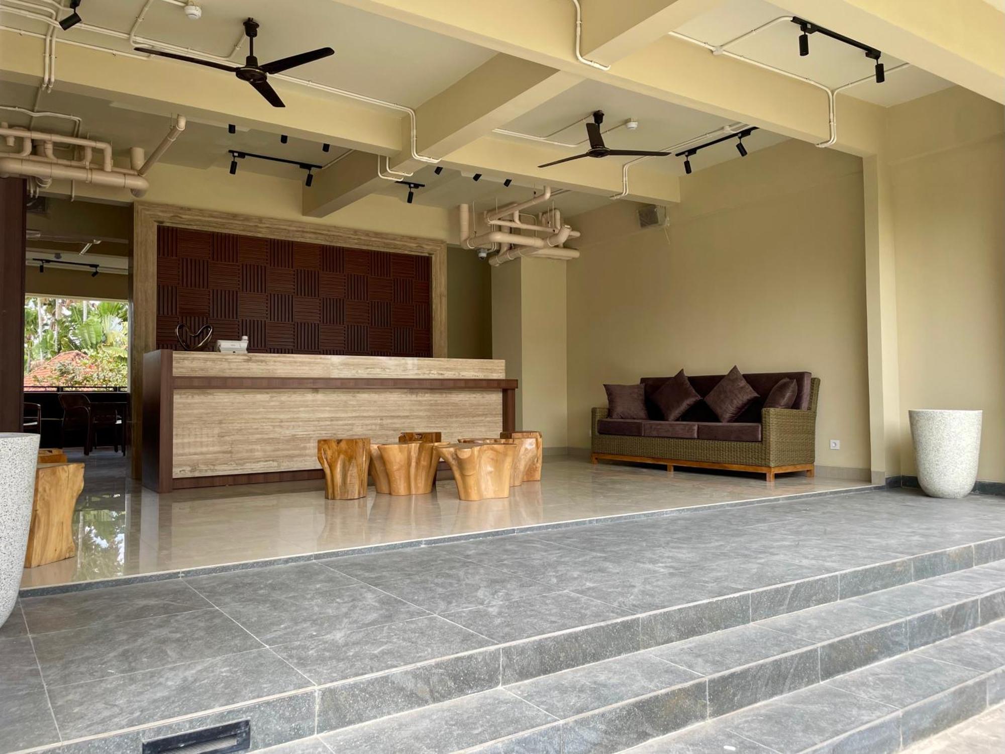 Anaya Hotel Canggu エクステリア 写真